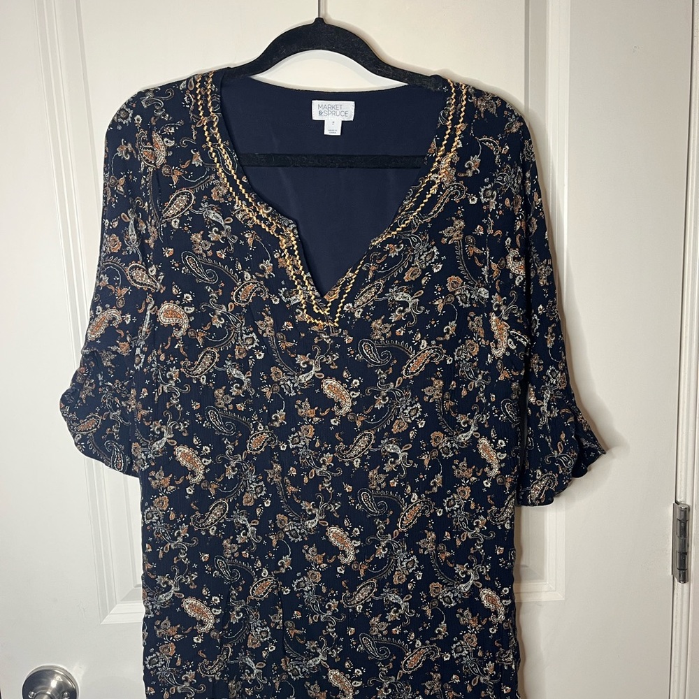 Market & Spruce Navy Paisley Blouse with Gold Trim 1x
